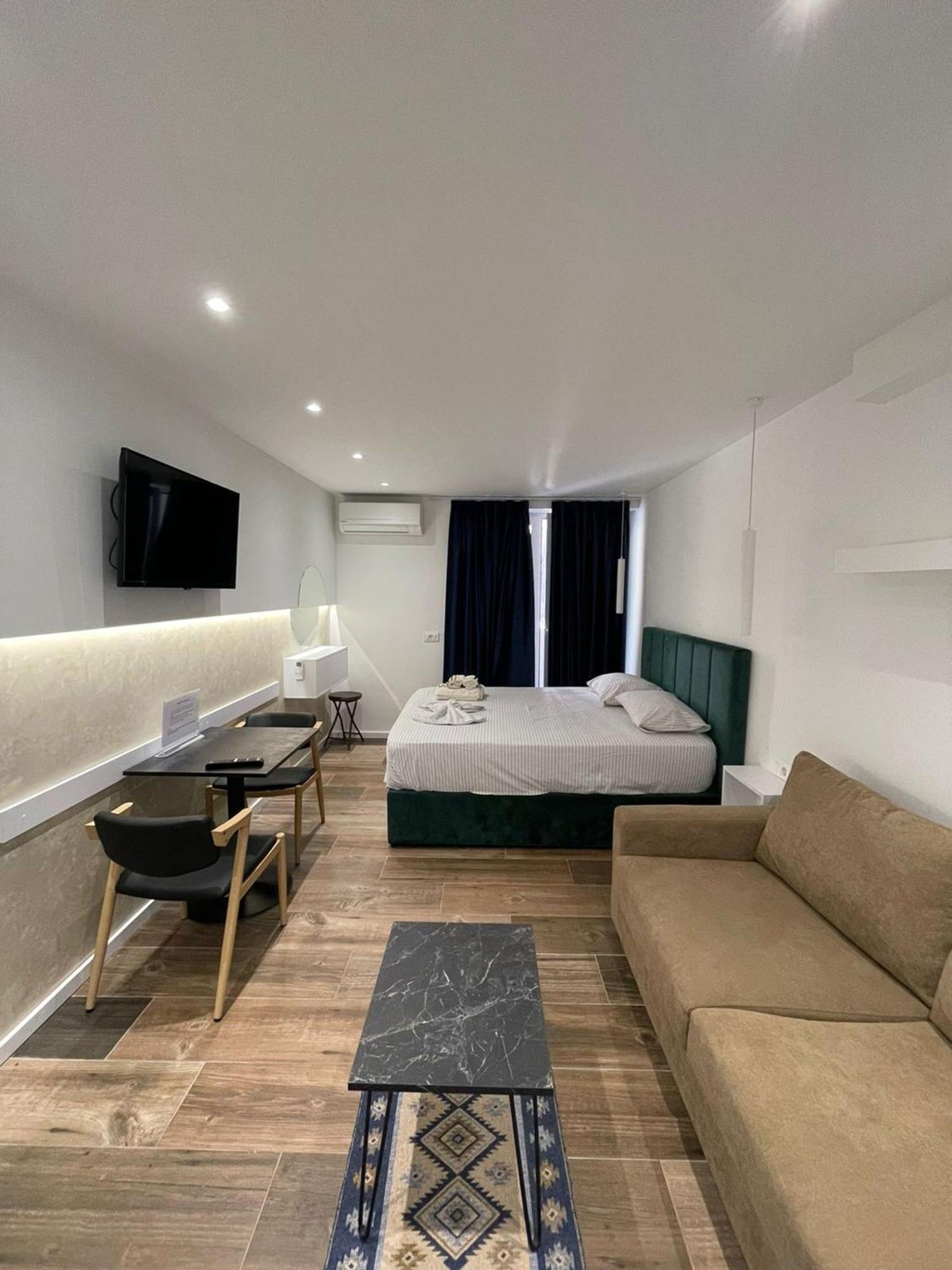 Le Petite Appartement *
